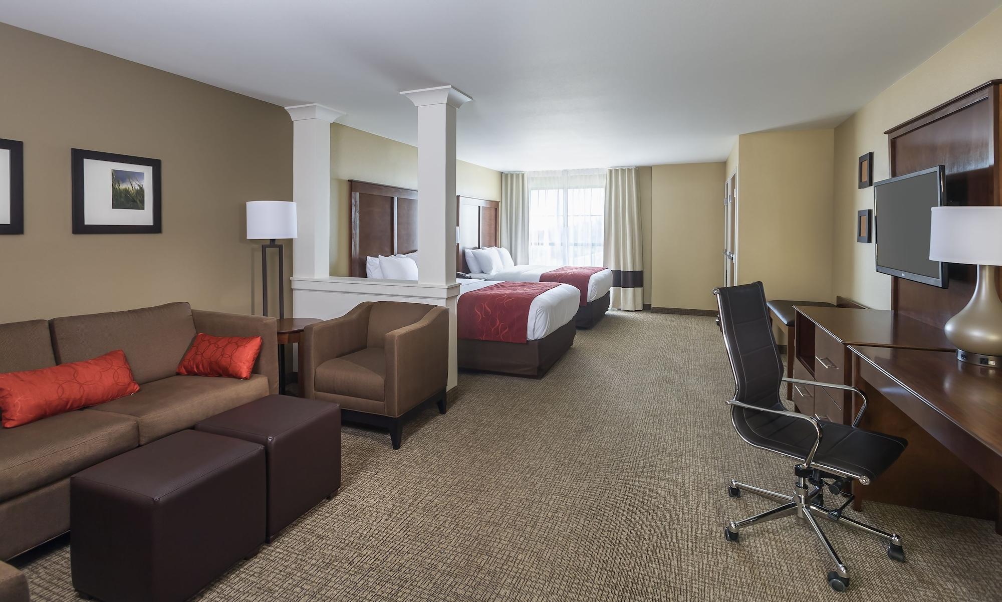 Comfort Suites Fargo Medical Center Экстерьер фото