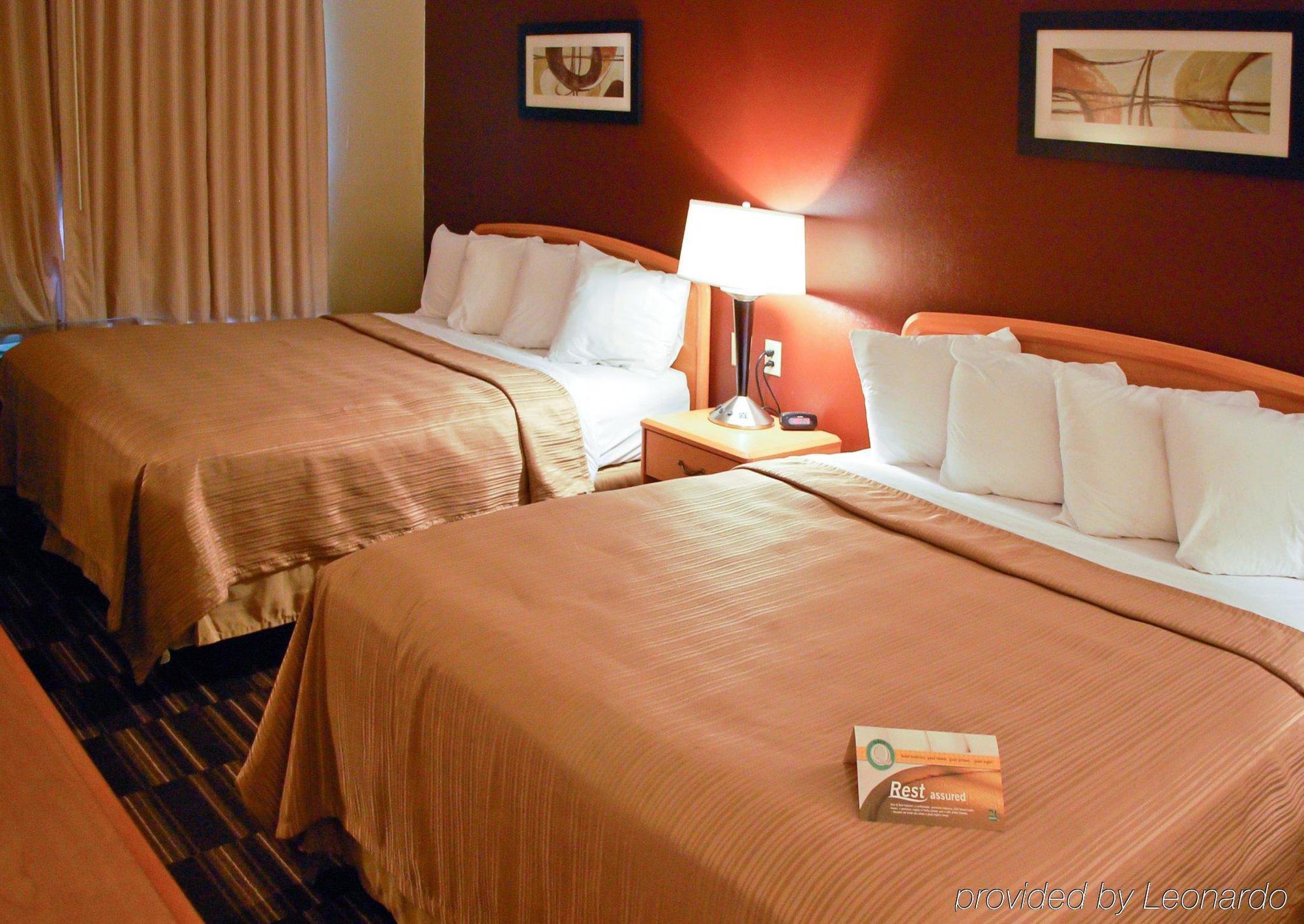 Comfort Suites Fargo Medical Center Экстерьер фото