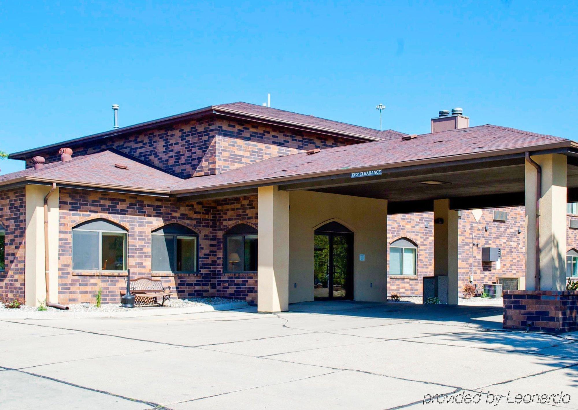 Comfort Suites Fargo Medical Center Экстерьер фото